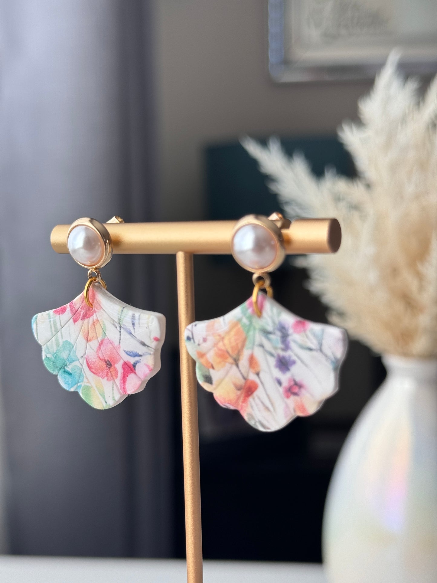 Floral fan