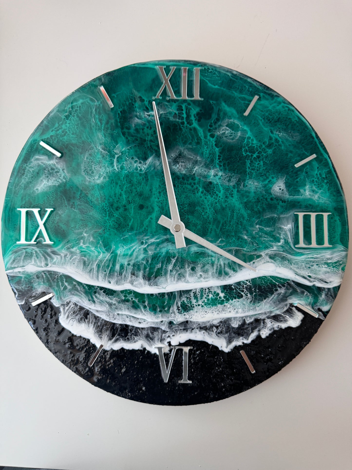 Handmade Resin Emerald Ocean Clock